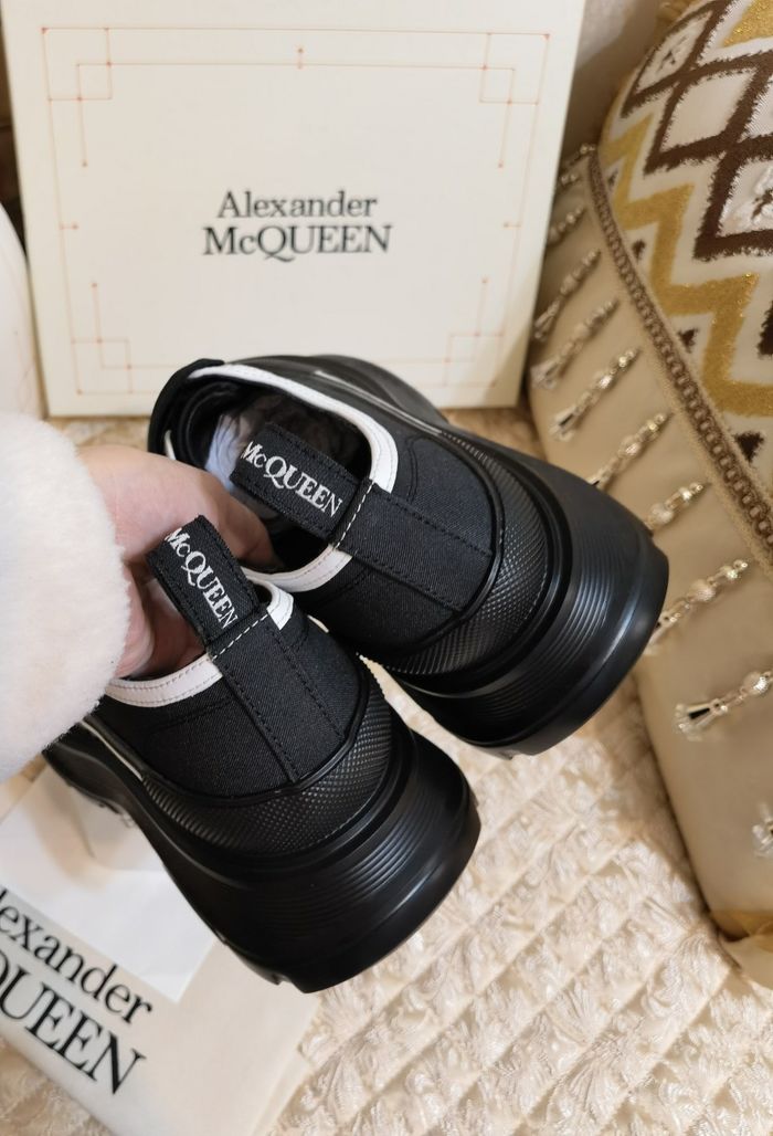 Alexander Mcqueen Couple Shoes AMS00037